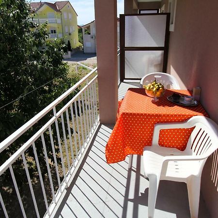 Apartments Lili Biograd Na Moru Ngoại thất bức ảnh