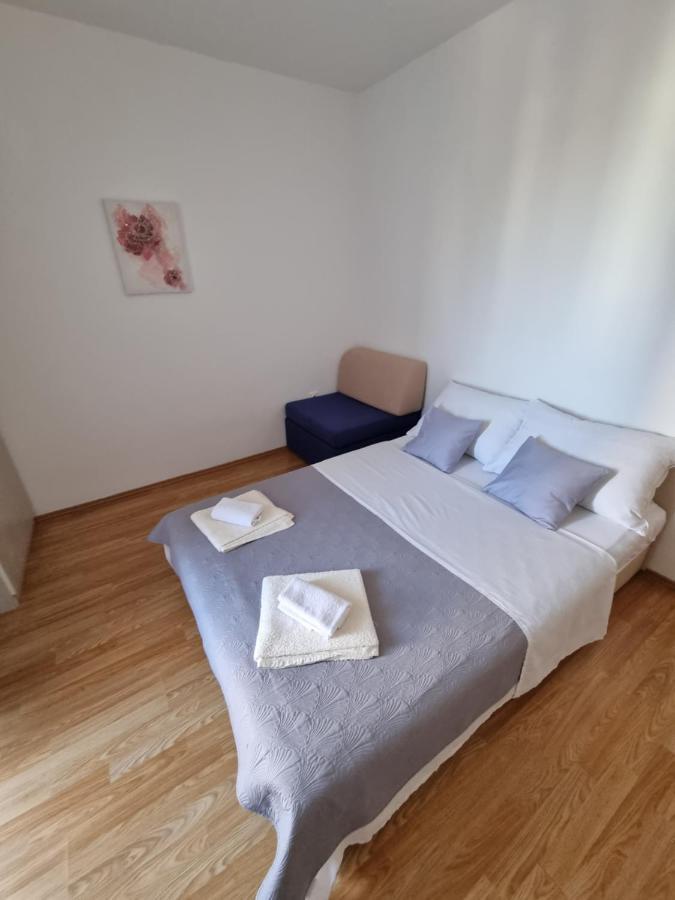 Apartments Lili Biograd Na Moru Ngoại thất bức ảnh