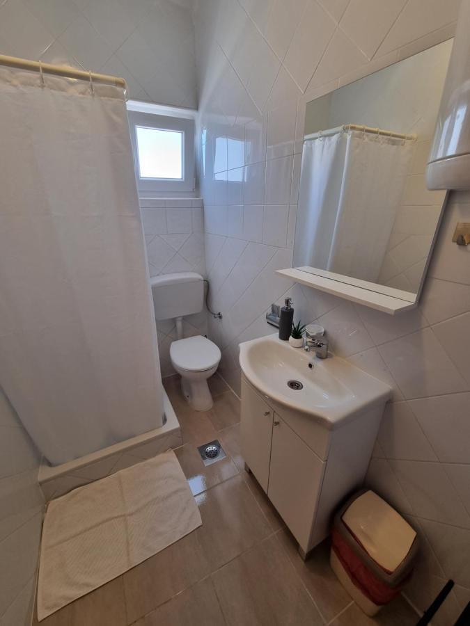 Apartments Lili Biograd Na Moru Ngoại thất bức ảnh