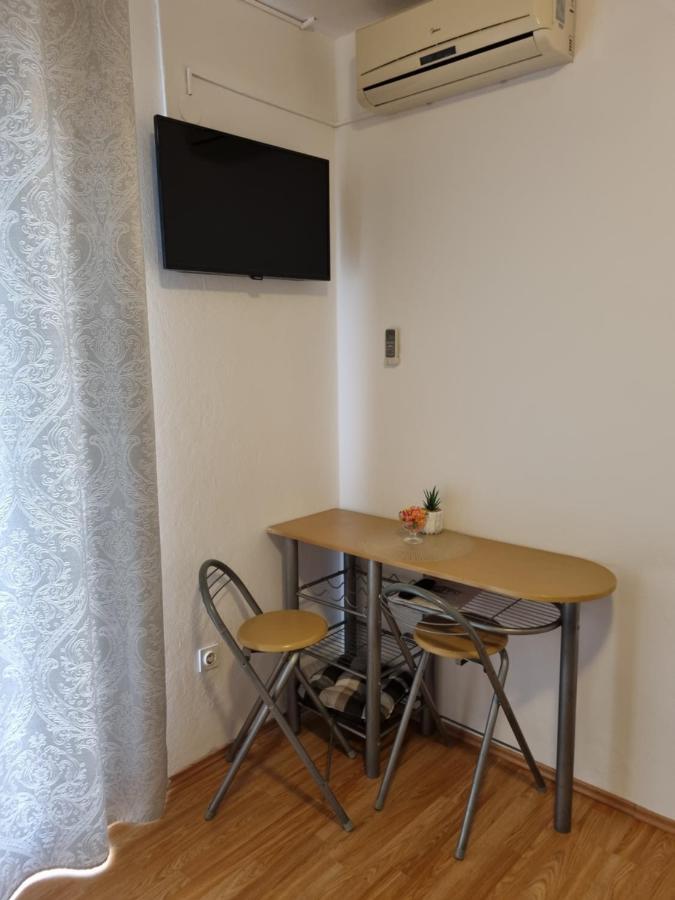 Apartments Lili Biograd Na Moru Ngoại thất bức ảnh