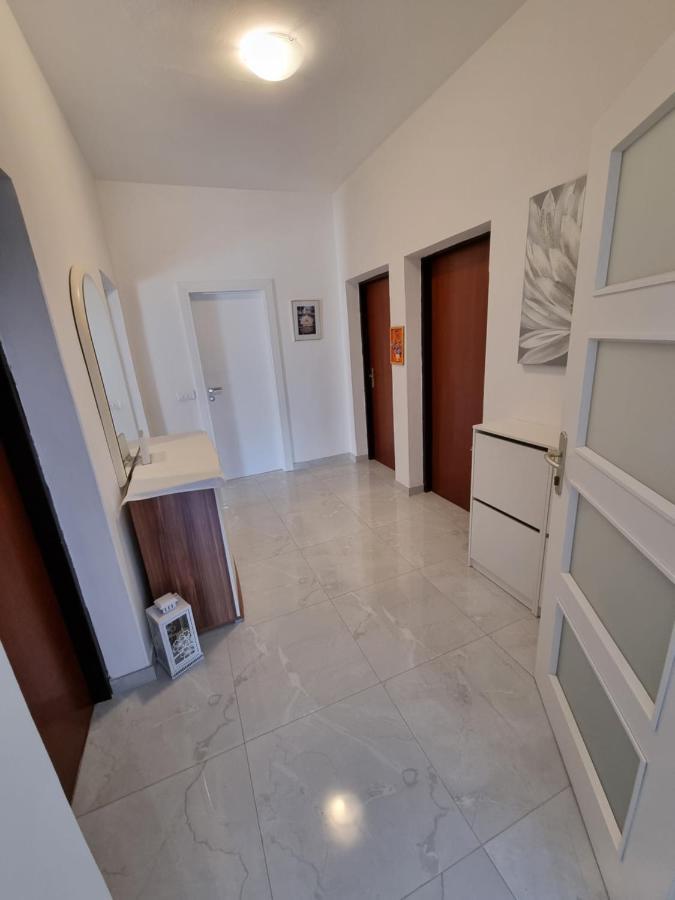 Apartments Lili Biograd Na Moru Ngoại thất bức ảnh