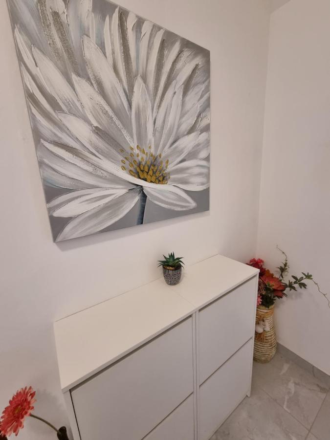 Apartments Lili Biograd Na Moru Ngoại thất bức ảnh