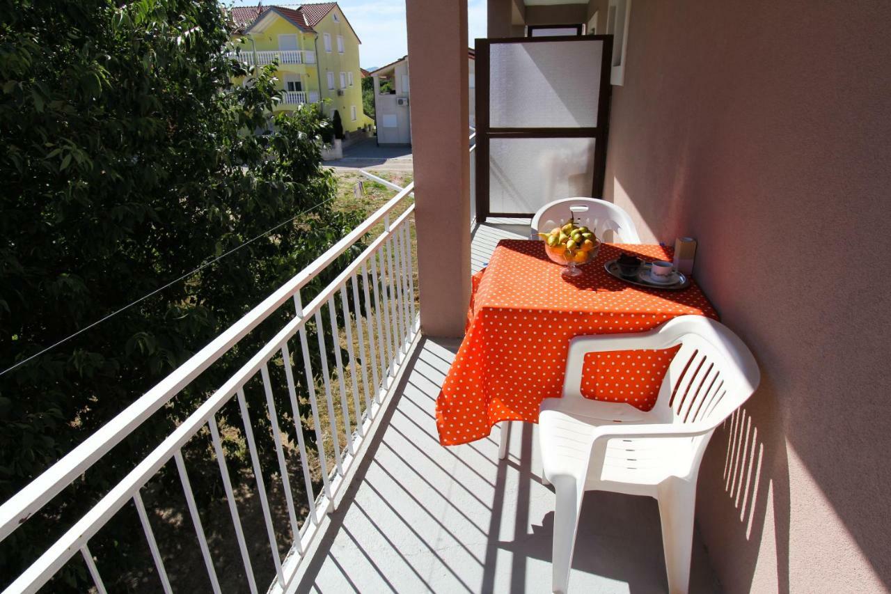 Apartments Lili Biograd Na Moru Ngoại thất bức ảnh