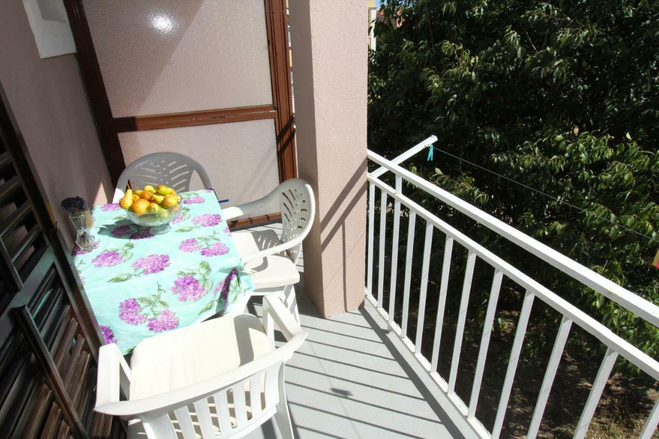 Apartments Lili Biograd Na Moru Ngoại thất bức ảnh